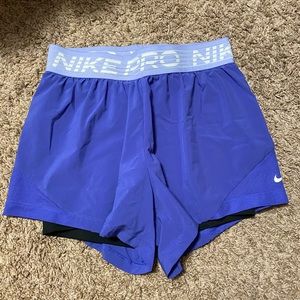Nike pro